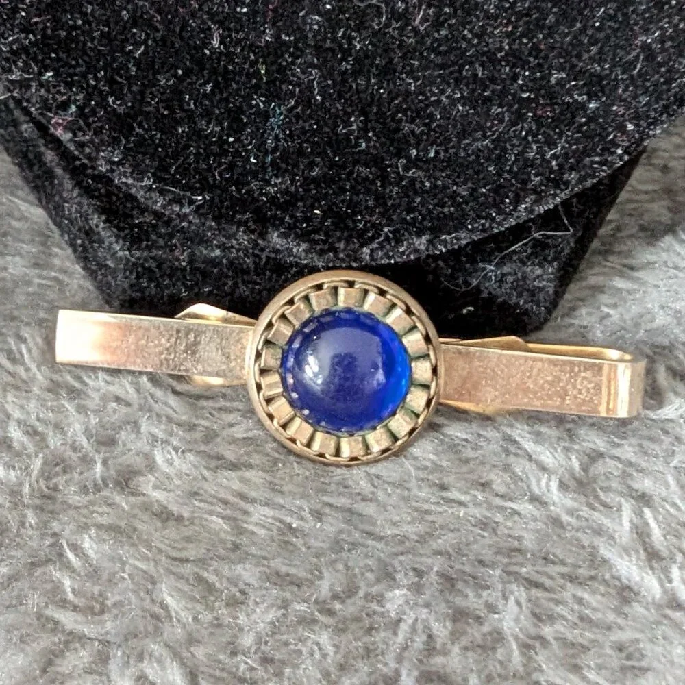 Vintage gold tone money clip/tie clasp with royal blue encased stone #30
